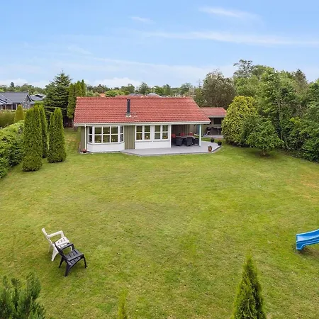 Henne - From The Sea By Interhome Nyaraló