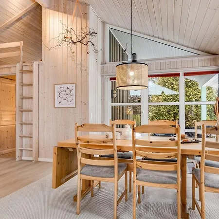 Nyaraló Henne - From The Sea By Interhome *